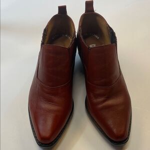 Cougar Brown Leather Pointed Toe Ankle Boots Women’s Sz 8.5